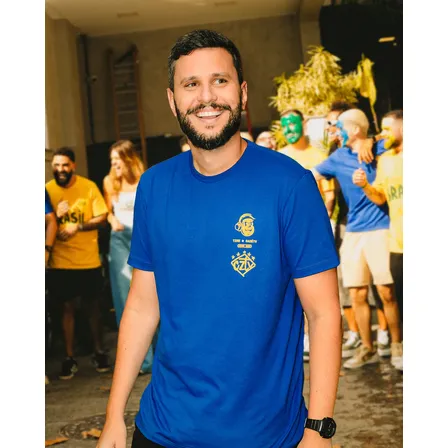 Camisa Azul Traje Cazétv